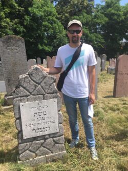 Hungarian genealogy research expert Karesz Vandor